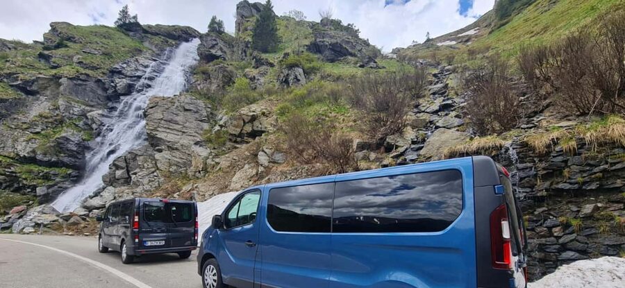 Small group Bears 'Safari' on Transfăgărășan -max 7 tourists - Vidraru Dam, a 166-meter engineering feat