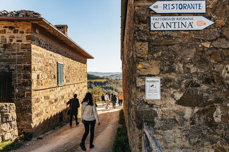 SMALL GROUP Tuscany Wine Tasting Safaris with Lunch / Dinner - The sunset version and dinner under the stars