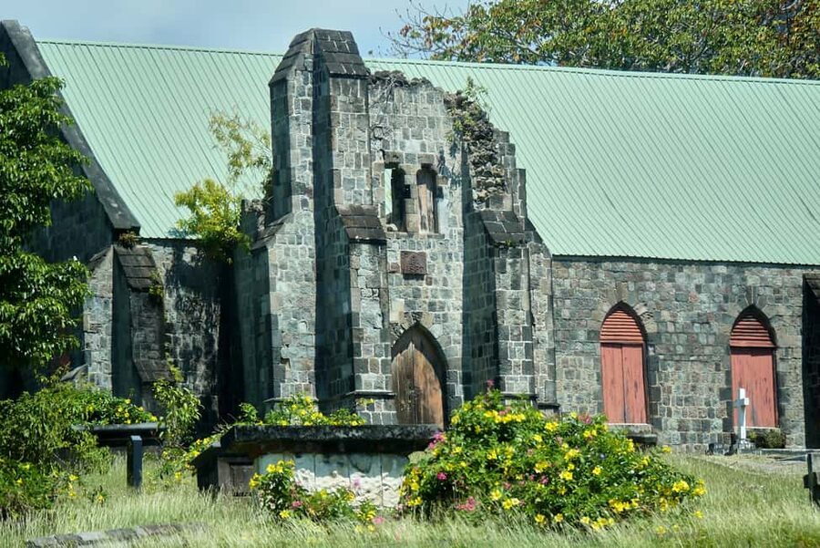 St. Kitts: Top Sights Guided Van or Open-Air Safari Tour - Van or open-air safari truck?