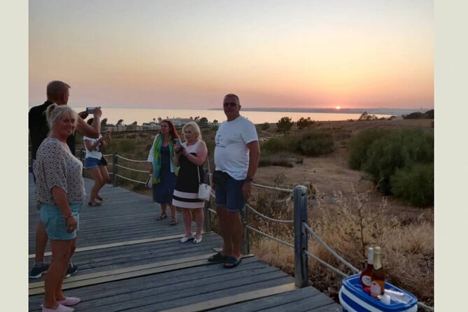 Sunset Beach Safari w/ Champagne & Chicken Piri Piri Dinner - What the guides add to the experience