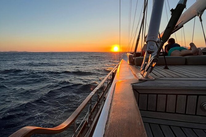 Sunset Sail Cruise to Rhenia, Mykonos Beach Safari, Dinner&Drinks - Sailing Past Five Famous Mykonos Beaches