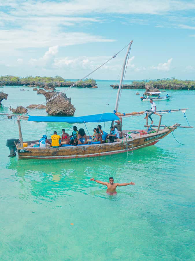 Zanzibar: Safari Blue Lagoon Trip with Snorkeling and Lunch - Dhow sailing gives the trip its Zanzibar character