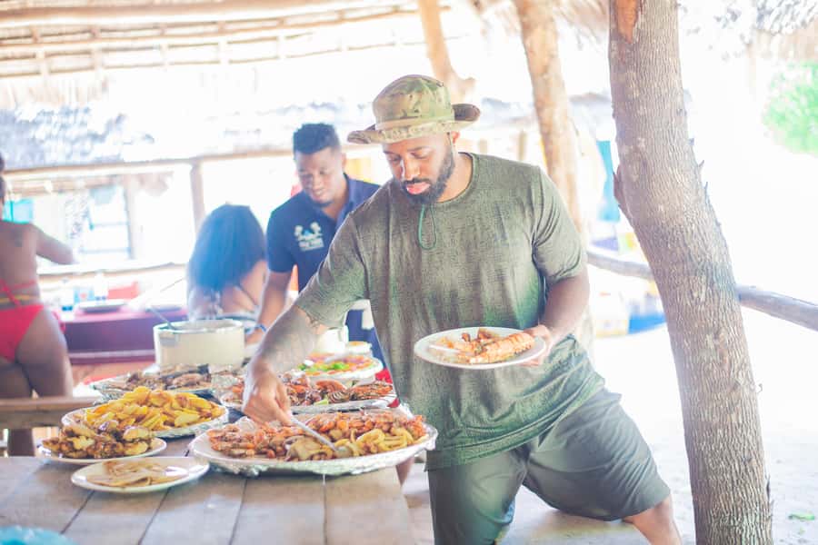 Zanzibar: Safari Blue Lagoon Trip with Snorkeling and Lunch - Why the guides matter so much